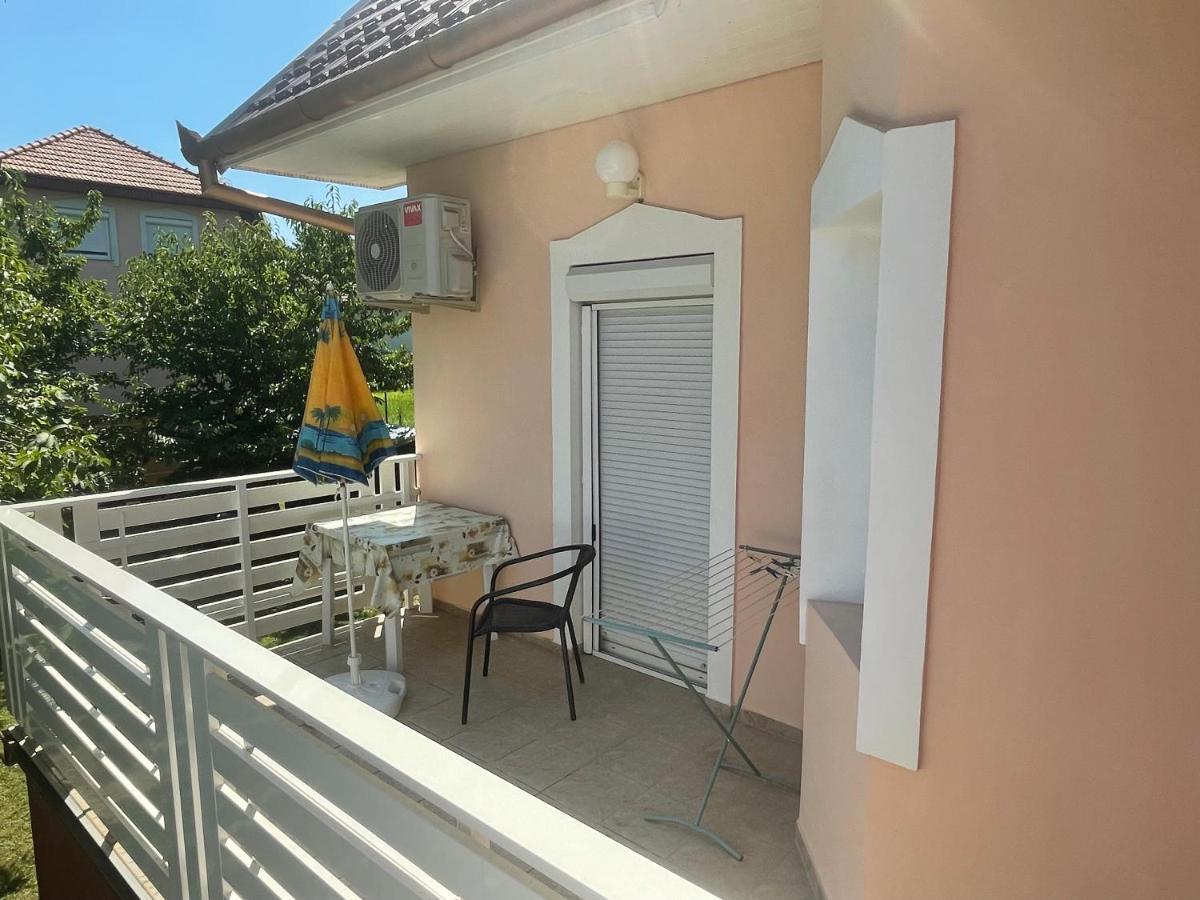 Ferienwohnung Gitta Apartmanhaz Zalakaros Exterior foto