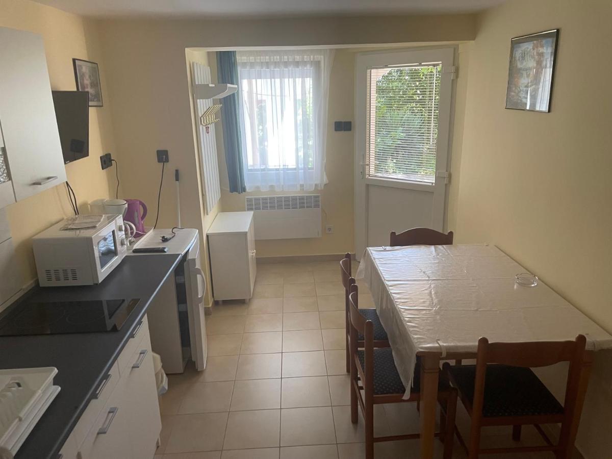 Ferienwohnung Gitta Apartmanhaz Zalakaros Exterior foto